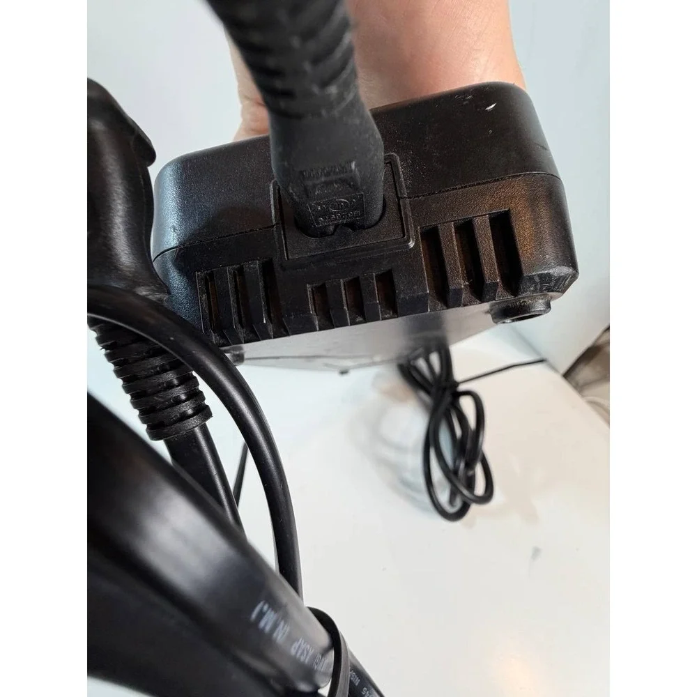 Makita DC4001 40V Max XGT Battery‎ Charger